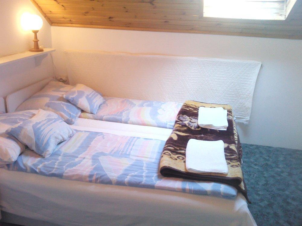 Napfeny Apartment Keszthely Quarto foto