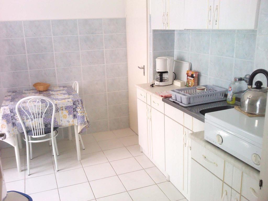 Napfeny Apartment Keszthely Quarto foto